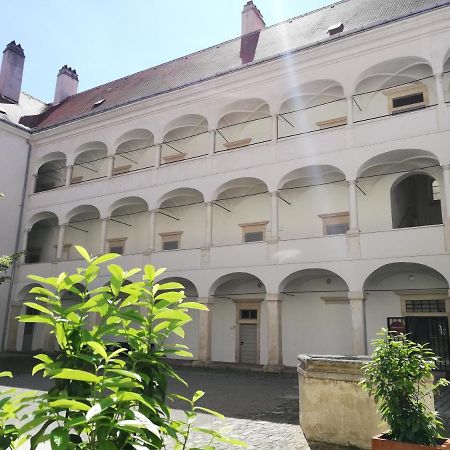 Kunsthaus Horn Hotel Bagian luar foto